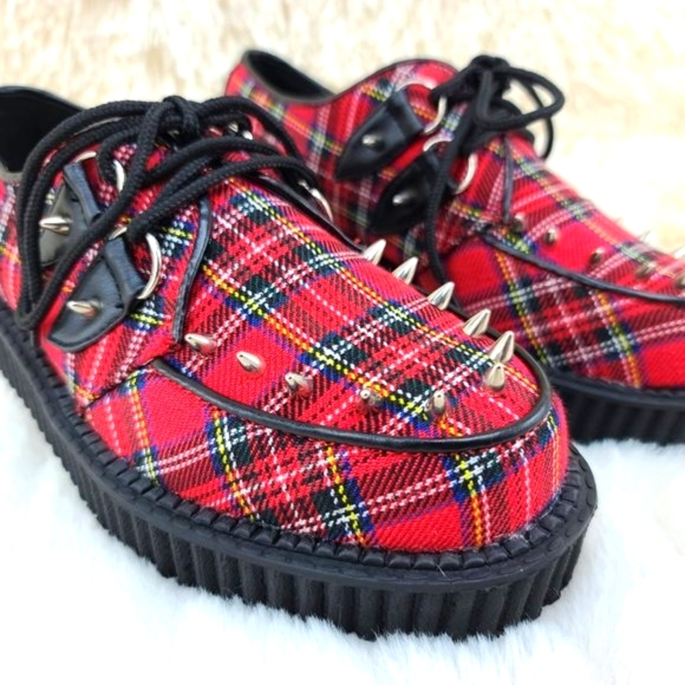 Demonia Red Plaid Platform Creeper w/ Cone Spikes - Picture 3 of 10